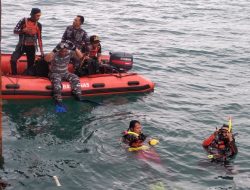 Tim SAR TNI AL Lanal Banten Berhasil Temukan Korban Tenggelam di Laut