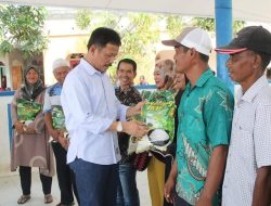 Bagikan 6.500 Sak Beras di Belakangpadang, HMR Puji Aksi Kepedulian Pengusaha Batam