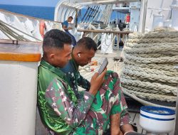 SAAT PRAJURIT KRI BIMA SUCI MELUAPKAN KERINDUAN KELUARGA DI TENGAH LAUT