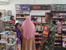 Babinsa Koramil 16/Tapung Bersama Anggota Polsek Tapung Laksanakan Patroli Bersama Guna Cipta Kondisi