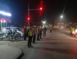 Babinsa Laksanakan Pengamanan Takbir Keliling di Wilayah Koramil 09/Langgam