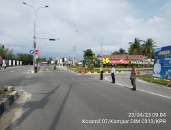 Jelang Arus Balik, Babinsa Koramil 07/Kampar Jaga Pos Pam Lebaran Lancang Kuning