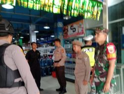 H+5 Hari Raya Idul Fitri,Babinsa Koramil 09/Langgam Laksanakan Pengamanan di Pos Yan Mudik Lebaran