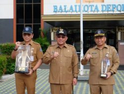 Wali Kota Depok Serahkan Sejumlah Penghargaan saat Apel Pagi ASN