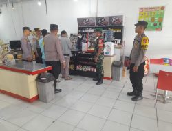 Babinsa Bersama Anggota Polsek Aktif Laksanakan Patroli Wilayah
