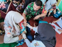 Cegah Stunting, Babinsa Koramil 01/Bkn Aktif Dampingi Posyandu di Desa Binaan