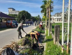 Peringati HUT ke 73 Kodam 1 /BB Prajurit Koramil 09/Langgam Laksanakan Karya Bakti Bersihkan Parit