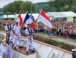 Rasa Bangga Iringi Keberangkatan KRI Bima Suci Tinggalkan L’armada Rouen 2023
