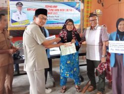Pemdes Bandur Picak Salurkan BLT-DD Tahun 2023 Triwulan II Kepada 61 KPM