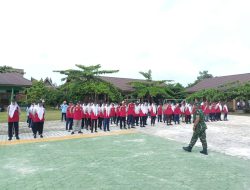 Babinsa 01/Bkn Berikan Materi Wasbang dan PBB di SMKN Kesehatan Serta Parawisata