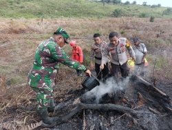 Komsos Dengan Warga Binaan, Serda Efrizal Bahas Keamanan dan Kebersihan Lingkungan Desa