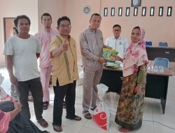 Pemdes Sibiruang Bagikan Bibit Jagung dan Pupuk Dari Program Ketahanan Pangan
