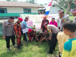 Jaga Kelestarian Alam, Koramil 11/Tambusai Bersama Aparatur setempat Lakukan Penghijauan