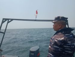 Tim SAR TNI AL Laksanakan Pencarian Hari ke-2 Korban Kapal tenggelam KLM Dewi Noor 1 di Kepulauan Seribu