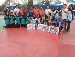 Wakil Bupati Pelalawan, Nasarudin Tutup Turnamen Volly Ball Putri Cup IV Desa Talau