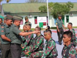 Sebanyak 12 Orang Personil Kodim 0313/Kpr Lakukan Ritual Penyiraman Penerimaan Warga Baru