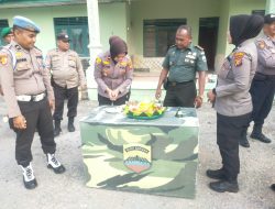 Danramil 01/Bkn Beserta Anggota Terima Ucapan HUT TNI Ke- 78 Tahun 2023 Dari Polsek Bangkinang Kota