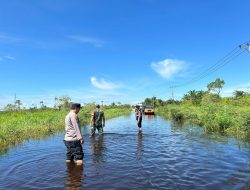 Hujan Lebat, Jalan Lintas Pasir Pengaraian Menuju Duri Digenangi Air, Petugas Gabungan Tinjau Lokasi Banjir