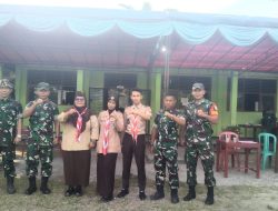 Dampingi Perkemahan Madrasah Swasta Kampar, Babinsa Koramil 01/Bkn Turut Jadi Juri Lomba Peraturan Baris Berbaris