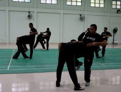 Meningkatkan Kemampuan Personilnya,Kodim 0313/Kpr Laksanakan Latihan Bela Diri Taktis