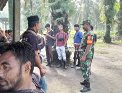Bina Hubungan Baik dan Kompak Antara Warga , Babinsa Koramil 05/KK Laksanakan Komsos Bersama Para Pemuda
