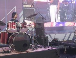 Bawakan Tiga Lagu, Penampilan The Rasen Band di Pensi Sekolah Bintara Pukau Penonton