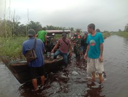 Babinsa 09/Langgam Pantau Lokasi Banjir di Wilayah Binaan
