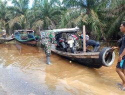Babinsa 09/Langgam Pantau Lokasi Banjir di Wilayah Binaan