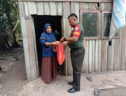Wujud Kepedulian TNI kepada Masyarakat, Babinsa Masuk Dapur, Memasak dan Makan Bersama