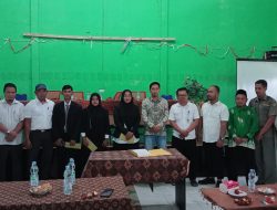 Kades Pongkai Lantik 3 Orang Perangkat Desanya