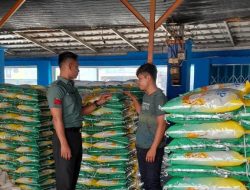 Babinsa Koramil 06 Siak Hulu Sambangi Toko Sembako Pantau Ketersediaan Logistik