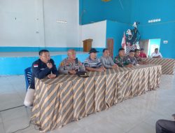 Jelang Pendistribusian Logistik Pemilu, Danpos Koramil 16/Tapung Bersama UPK Tapung Hilir Gelar Rapat Koordinasi