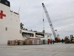 Tahap Debarkasi Bantuan Kemanusiaan Untuk Gaza di El Arish Mesir
