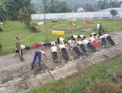 Serka Cipto Wibowo Babinsa 01/Bkn Berikan Pembinaan kepada Security