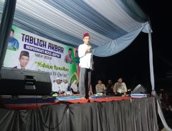 Ustadz Abdul Somad Sampaikan Tausiyah Acara Tabligh Akbar Nuzul Quran 1445 H Didesa Muara Jalai