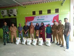 Babinsa Serda Yuoriandi Dampingi Penyaluran Cadangan Beras Pemerintah