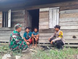 Melalui Komsos, Babinsa Koramil 03/Bunut Sosialisasi Bahaya Kebakaran Hutan dan Lahan