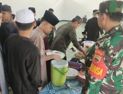 Koramil 04/Pkl Kuras Berbagi Makan Siang Gratis Untuk Santri Ponpes Asy Syekh Abdul Wahhab Bidayatul Musthafawiyah
