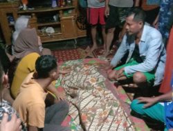 Telusuri Aliran Sungai, Babinsa Koramil 16/Tapung Bantu Cari Warganya yang Hanyut