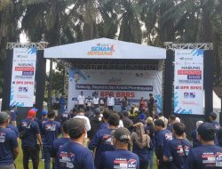 Ribuan Warga Depok Semarakkan Senam Bersama BPR: Tinggalkan Pinjol, Raih Deposito Tinggi dan Masa Depan Cerah
