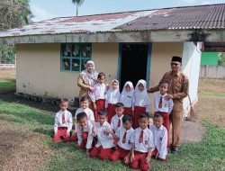 Miris!! Murid UPT SDN 002 Tanjung Belajar Dibangunan WC Yang Disulap Jadi Lokal