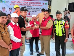 Babinsa 08/Tdn Dukung PMI Dalam Kegiatan Baksos Donor Darah Keliling dan Pelayanan Kesehatan Gratis di Kantor Camat Kabun