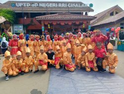 SDN RRI Cisalak Semarakkan Puncak Acara Gelar Karya P5 dengan Tema “Kebinekaan Global”