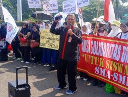 Ratusan Siswa Miskin di Depok Terancam Gagal Sekolah, Akankah Jokowi Turun Tangan? 