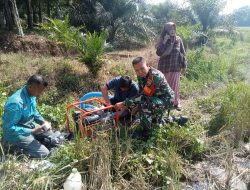 Babinsa Koramil 01/Bkn Ikut Serta Dampingi Warga Binaan Dalam Rangka Menerima Bantuan Mesin Pompa Air