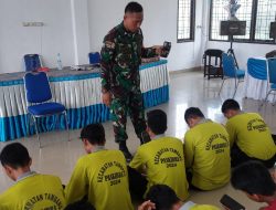 Babinsa di Kecamatan Tambang Sosialisasi Dampak Bahaya Judi Online Terhadap Dunia Pendidikan