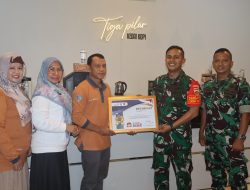 Kodim 0313/Kpr Terima Sertifikat Atas Dukungan dan Kerjasama Pelayanan KB Serentak Sejuta Akseptor Dalam Rangka Harganas Ke-31