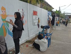 Dinding Sekolah Bercerita: Mural Warnai SMA 2 Depok dengan Nuansa Budaya Jawa Barat