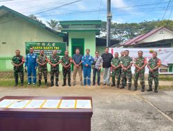 Danramil 01/Bkn Mayor inf Masrah Serahkan Bantuan MCK Program Kerja Bakti TNI AD Bekerjasama Dengan SKK Migas