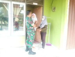 Percepatan Penurunan Anak Stunting, Babinsa Koramil 06 Siak Hulu Komsos Dengan Warga